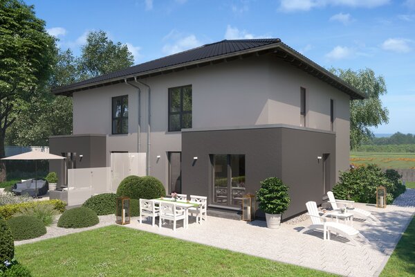 Haus FingerHaus DUO 211 mit zweifarbiger Fassade in Grau und Beige, flach geneigtem Satteldach und großer Terrasse mit weißen Gartenmöbeln im sonnigen Garten.