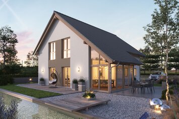 FingerHaus NEO 417 – modernes Einfamilienhaus mit Satteldach, weißer Fassade und großen Glasflächen in Abendstimmung. Im Vordergrund ein Garten mit Holzdeck, Sitzmöbeln, Kiesflächen und beleuchtetem Wasserbecken mit Seerosen.