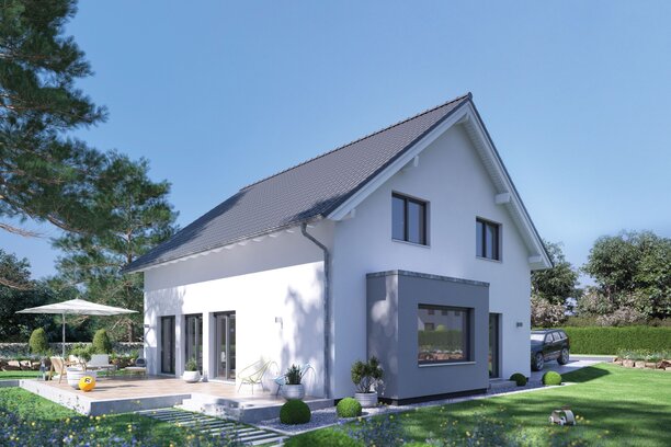 FingerHaus SENTO 500 – modernes Einfamilienhaus mit Satteldach, heller Fassade, großen Fenstern und seitlichem Erker mit Flachdach. Im Garten blühende Pflanzen, Rasen und Sitzbereich.